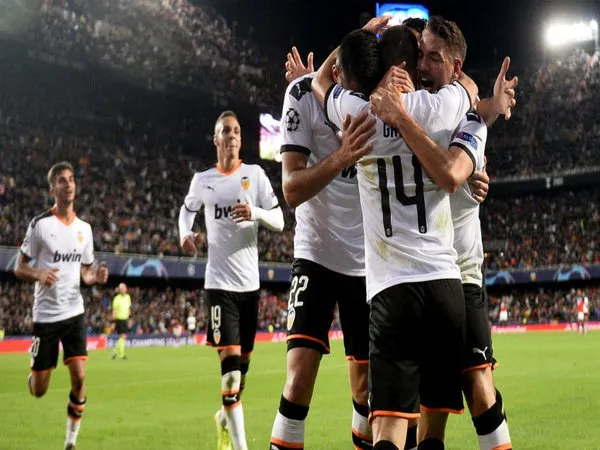 Comeback Atas Lille, Celades Puji Spirit Para Pemain Valencia