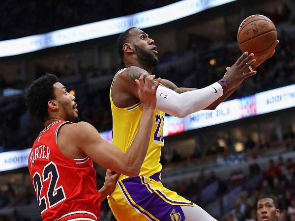Sempat Melempem di Paruh Pertama, Lakers Bangkit dan Kalahkan Bulls