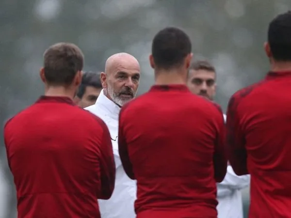 Tantang Juventus, Pioli Hanya Lakukan Satu Perubahan di Starting XI Milan