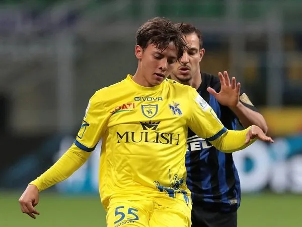 Demi Kalahkan Lazio dan Bayern, Milan Curi Start Buru Starlet Chievo