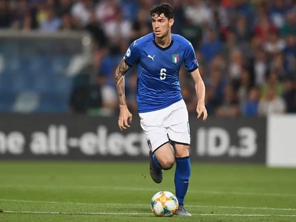 Alessandro Bastoni Dipulangkan dari Kamp Latihan Timnas Italia