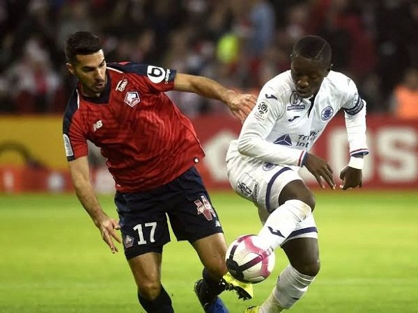 Ini Nominal yang Harus Dibayar Milan untuk Menebus Bek Lille