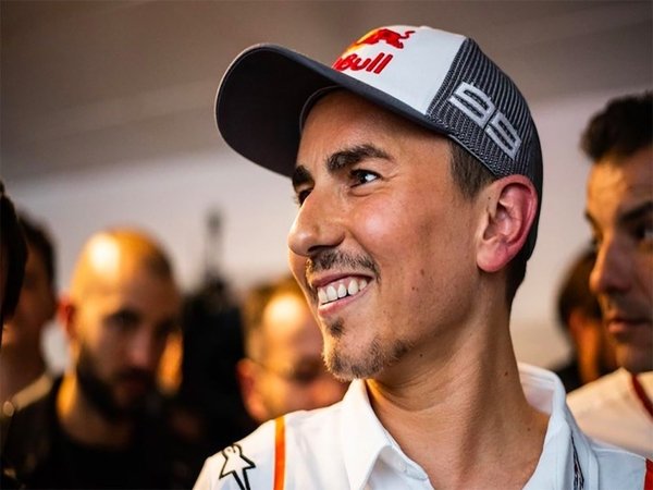 Lorenzo Bahagia Tuntaskan Balapan Terakhirnya di GP Valencia