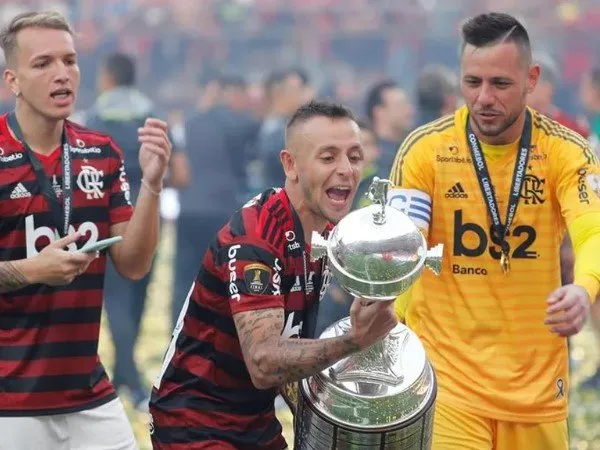 Flamengo Juara Copa Libertadores, Rafinha Catat Sejarah Baru