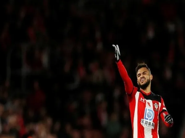 Duh! Pemain Southampton Ini Alami Cedera Usai Tabrak Meja Dapur