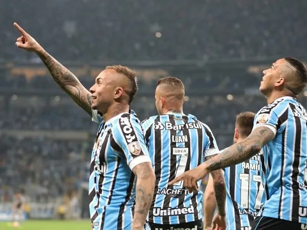 Setelah Everton Agen Bintang Gremio Bakal Terbang Ke Italia, Temui Milan?