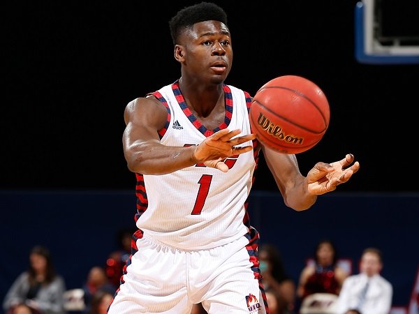 Michael Kolawole Siap Jalani Karier Bersama Louvre Surabaya