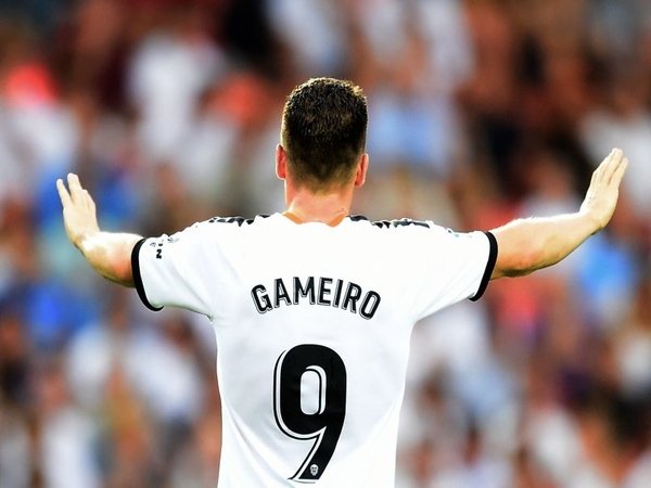 Lyon Ingin Rekrut Kevin Gameiro dari Valencia