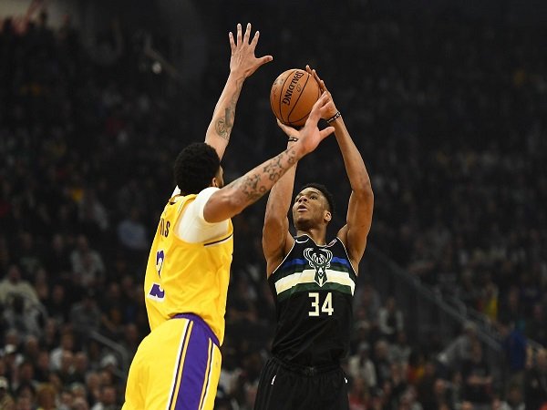 Melempem di Kuarter Kedua, Lakers Akui Ketangguhan Bucks