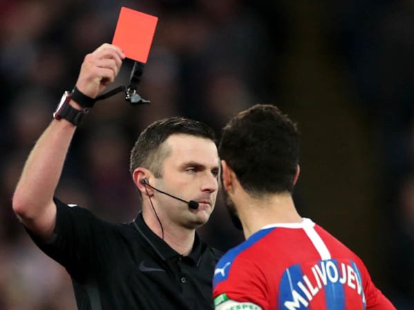 Crystal Palace Ajukan Banding Kartu Merah Luka Milivojevic