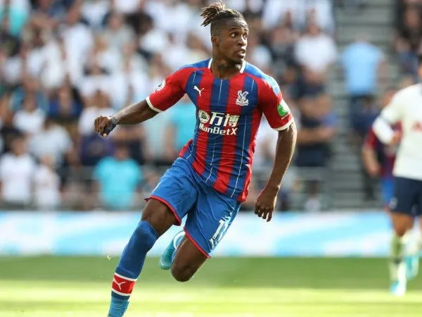 Meski Dikaitkan dengan Bayer, Crystal Palace Tegaskan Tak Jual Zaha