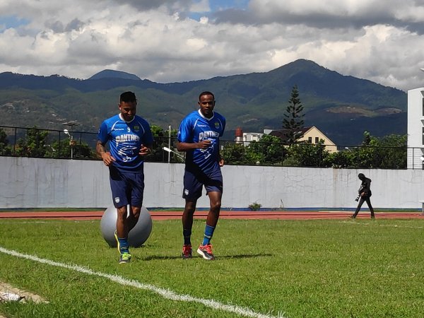 Persib Tak Buru-Buru Genjot Latihan Dua Pemain Seleksi