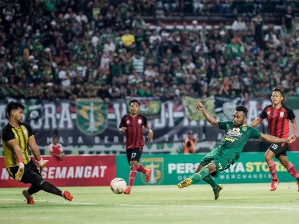 Patrich Wanggai Dinilai Mampu Beradaptasi dengan Baik di Persebaya