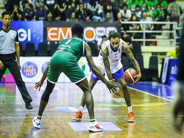 Gary Jacobs Ungkap Kunci Kemenangan Satria Muda Kontra Louvre Surabaya