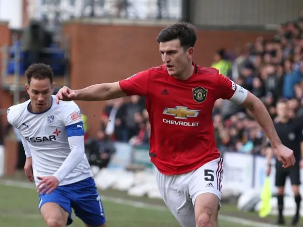 Maguire Persembahkan Kemenangan Atas Tranmere Rovers Bagi Fans MU