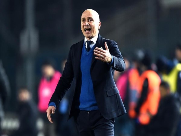 Brescia Tepis Rumor Pemecatan Pelatih Eugenio Corini