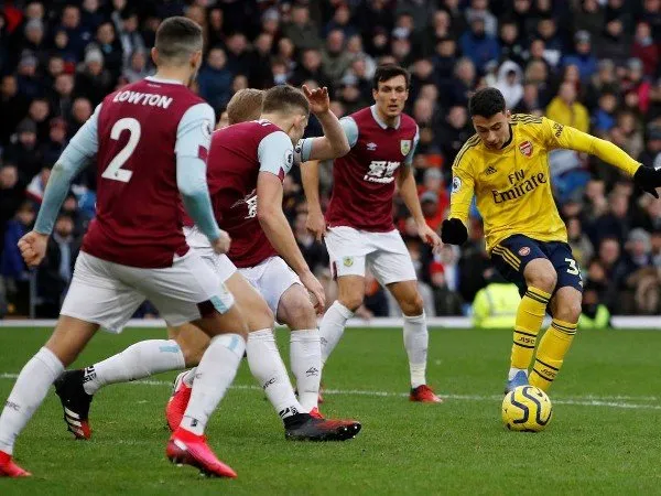 Imbang Lawan Burnley, Arteta Salahkan Rumput Turf Moor
