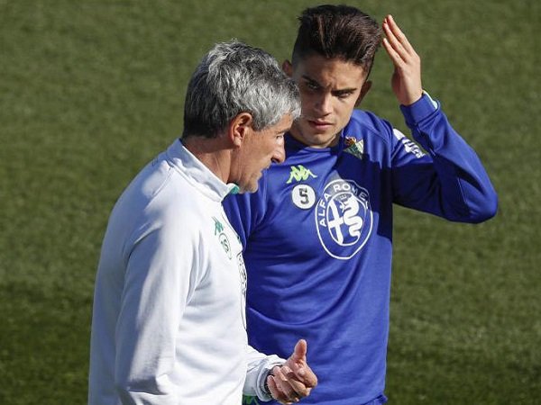 Marc Bartra Yakin Quique Setien akan Sukses di Barcelona