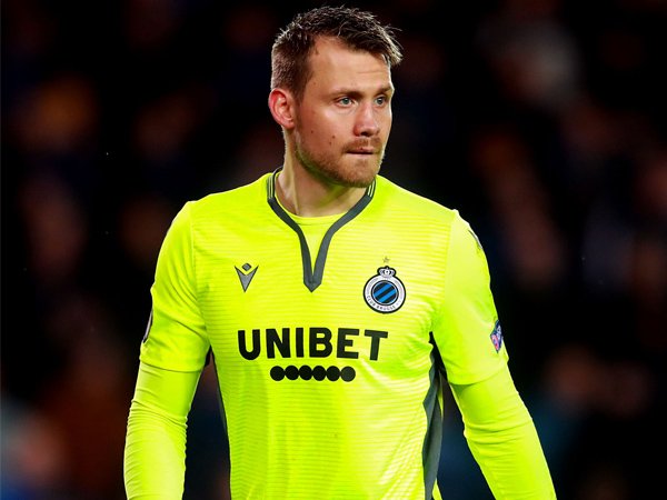 Simon Mignolet Puas Bisa Tahan Imbang Manchester United