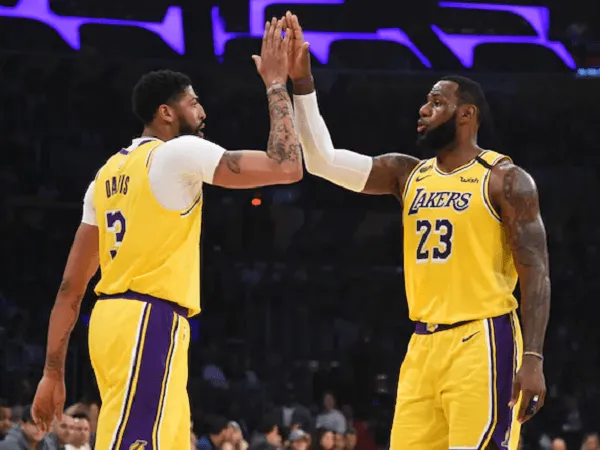 Duet LeBron-Davis Panas, Lakers Pukul Mundur Grizzlies