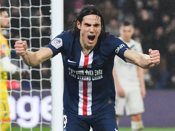 Gembiranya Edinson Cavani Cetak Gol ke-200 Bagi PSG