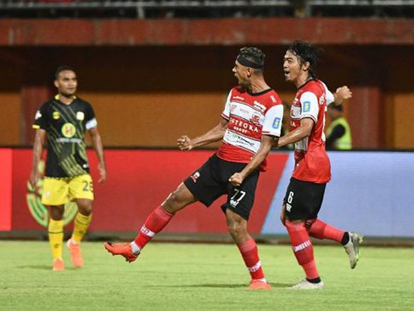 Matos Cetak Gol Debut Dan Assist, MU Cukur Barito Putera di Laga Pertama