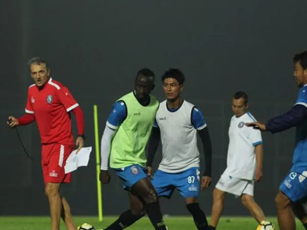 Tidak Hanya Penyerang, Arema FC Waspadai Semua Pemain Tira Persikabo