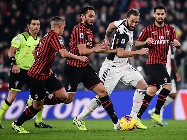 Laga Coppa Italia Antara Juventus Kontra AC Milan Resmi Ditunda