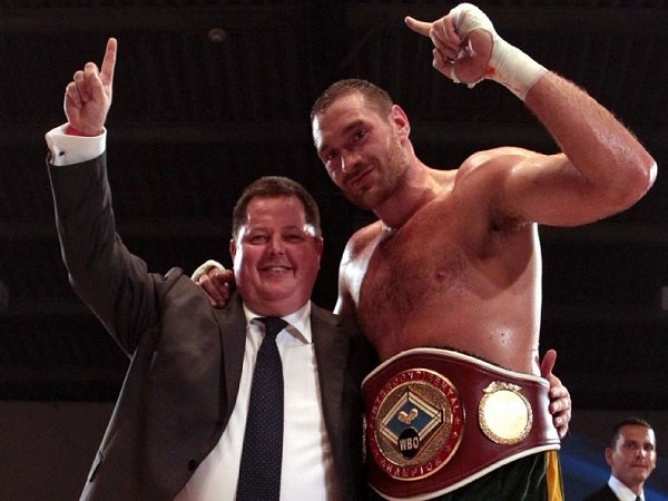 Tyson Fury Sepakat untuk Bayar Rp29 Miliar ke Mantan Promotornya