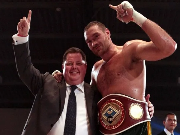 Tyson Fury Sepakat untuk Bayar Rp29 Miliar ke Mantan Promotornya