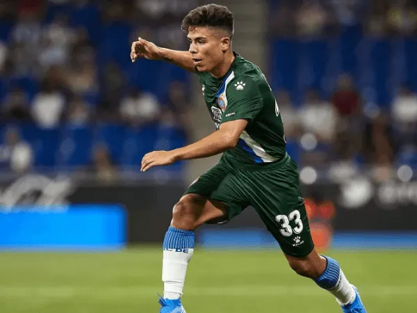 Bayern Munich Tertarik Datangkan Gelandang Belia Espanyol