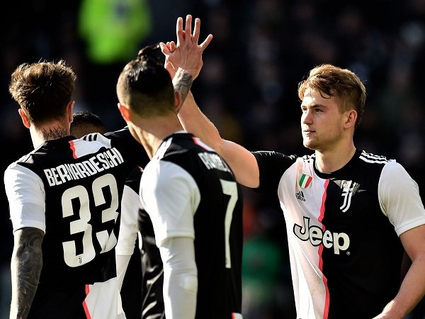 Mantan Presiden Real Madrid Puji Tindakan Pemain Juventus Soal Pemangkasan Gaji