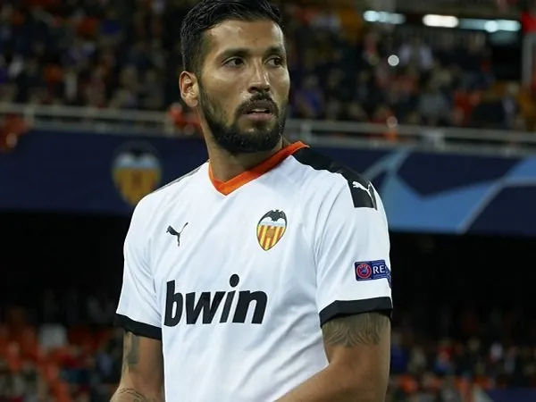 Terjangkit Corona, Ezequiel Garay Indikasikan Perpanjang Kontrak di Valencia