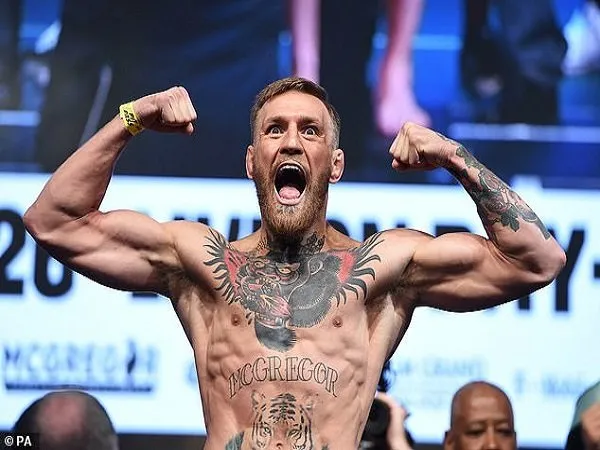 Lawan Ferguson Batal, McGregor Sebut Khabib Pengecut