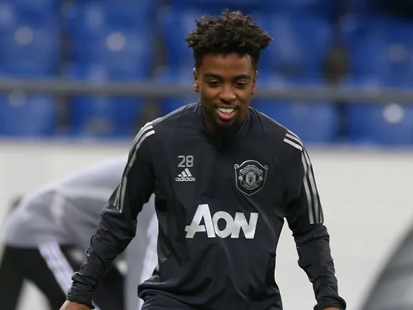 Chelsea Gigit Jari, Angel Gomes Isyaratkan Bertahan di MU