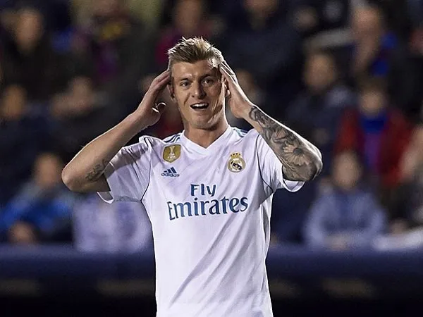 Toni Kroos Menolak Kebijakan Pemotongan Gaji Pemain