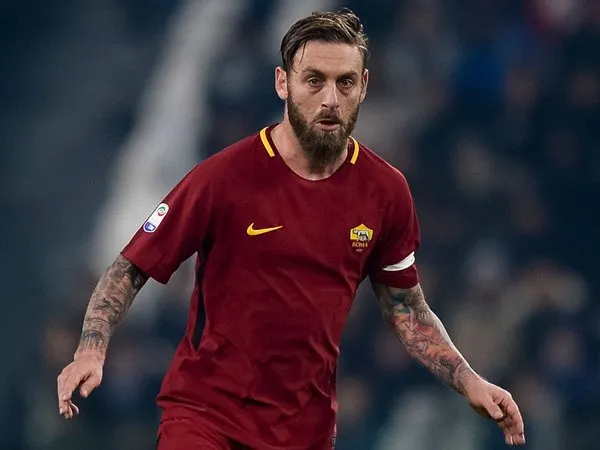 De Rossi Akui Pernah Tolak MU Gara-gara Keane dan Scholes