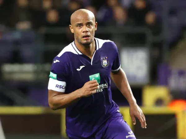 Kompany Perintahkan Pemain Anderlecht untuk Kembali Berlatih