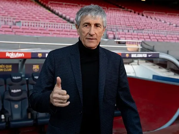 Virus Corona: Quique Setien Ingin Barcelona Menangkan Trofi La Liga di Lapangan