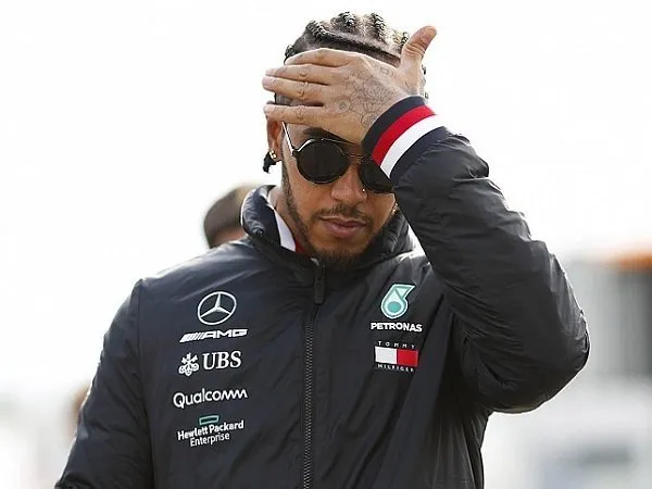 Hamilton Disebut Kurang Serius Bantu Pebalap Muda
