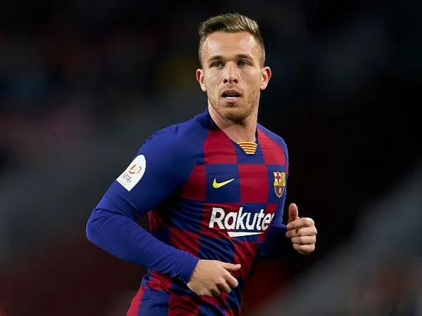 Kerasan di Barcelona, Arthur Melo Bantah Kabar Transfer ke Inter Milan