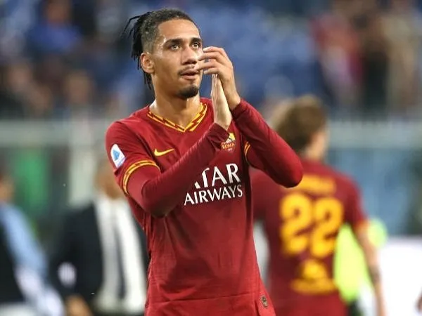 Situasi Roma dan United Rumit, Milan Siap Bajak Smalling?