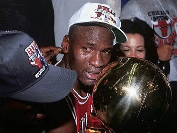 The Last Dance Bikin LeBron James Nyaris Teteskan Air Mata