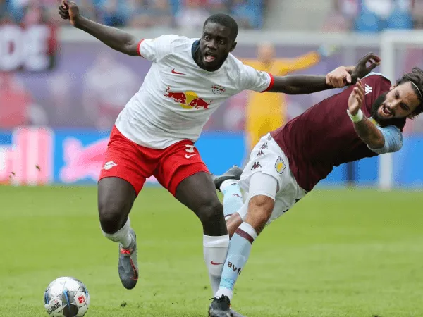 Masih Simpang Siur, Dayot Upamecano Batal ke Bayern Munich?