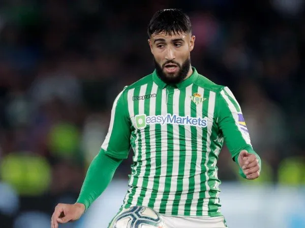 Diperebutkan Arsenal dan Milan, Nabil Fekir Pilih Bertahan di Real Betis