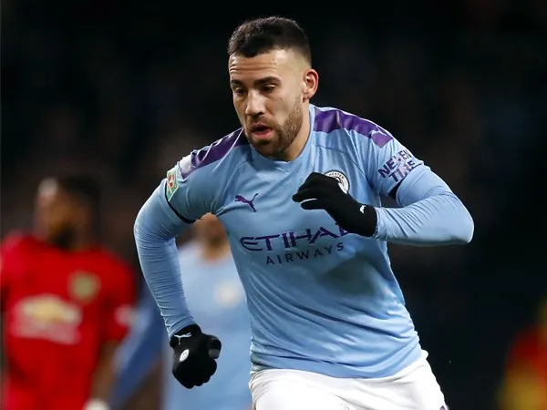 Man City Siap Korbankan Otamendi Demi Bek Muda River Plate