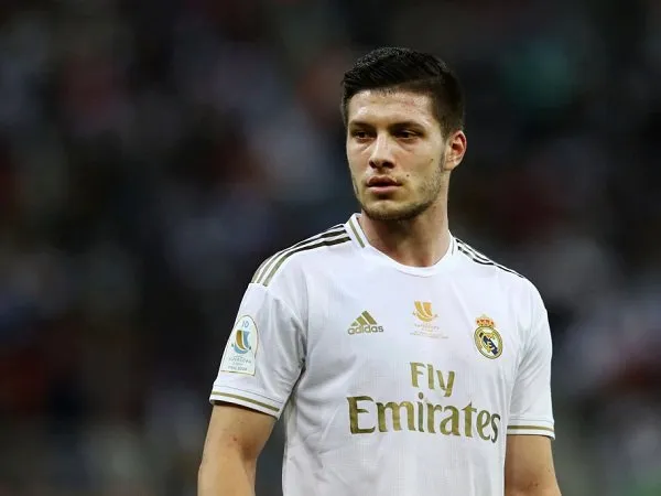 Milan Identifikasi Formula untuk Bajak Striker Madrid