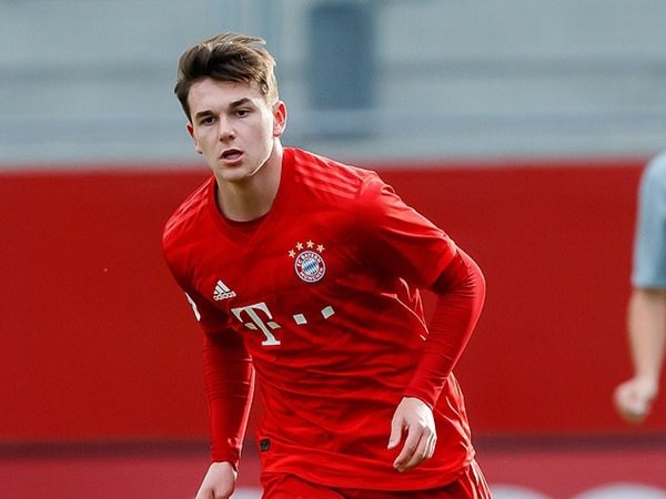 Tottenham Incar Servis Booth Bersaudara Dari Amerika Serikat