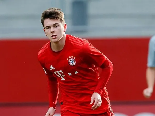 Tottenham Incar Servis Booth Bersaudara Dari Amerika Serikat