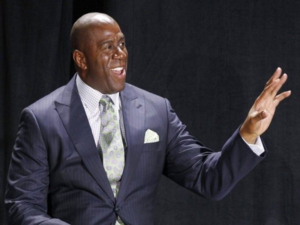 Ary Sudarsono Lelang Jersey Pemberian Magic Johnson untuk Bantu Penanganan Covid-19